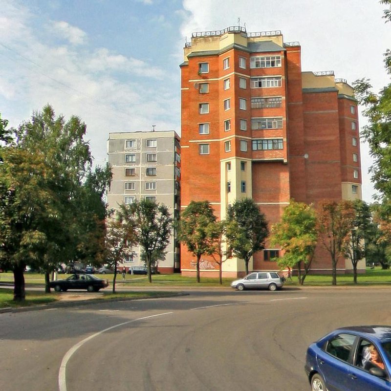 ул. Гришина д.71